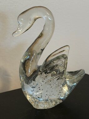 Vintage art glass Swan Contolled Bubbles Polished bottom Paperweight
